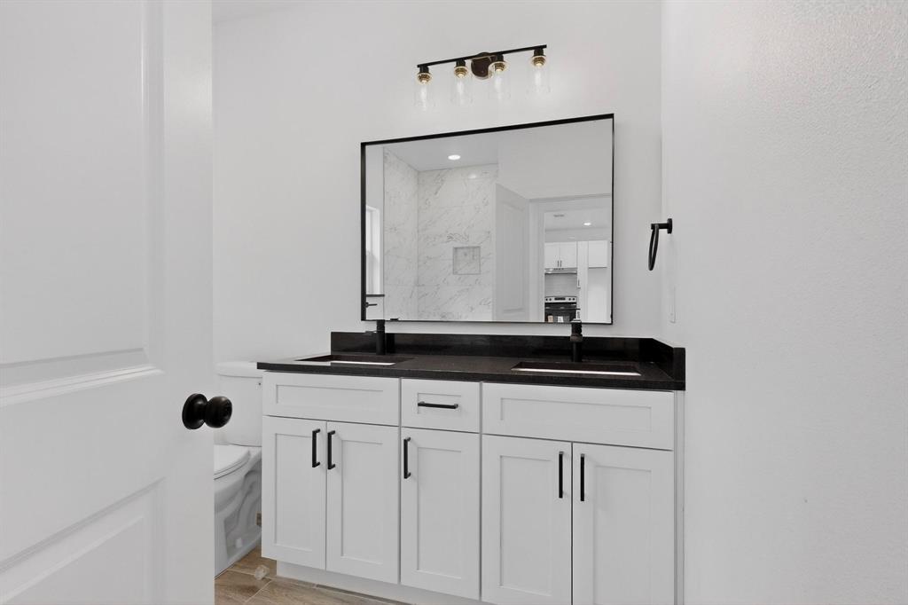 Golden Oaks - Residential