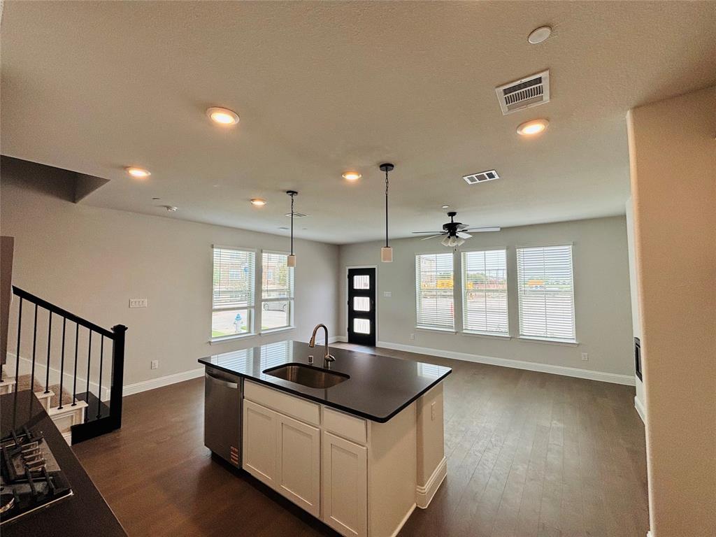 Plano Gateway Ph 1 - Residential Lease