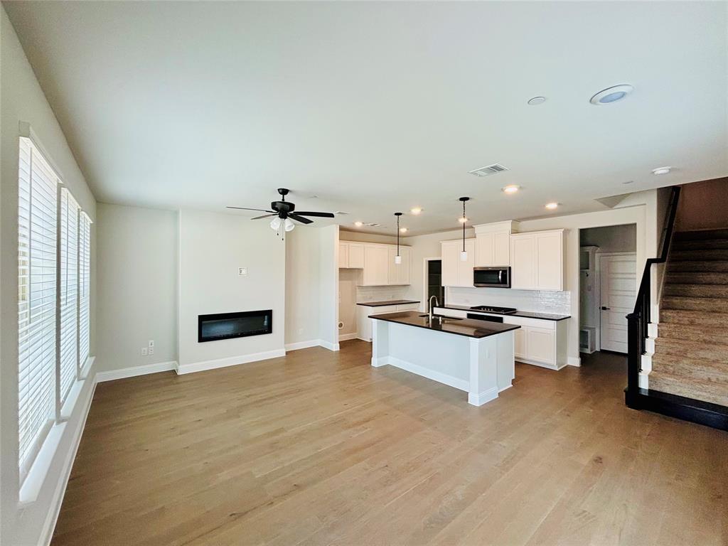 Plano Gateway Ph 1 - Residential Lease