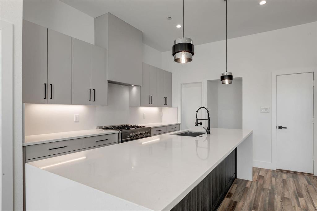 Dallas Land & Loan 02 - Residential