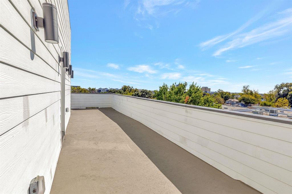 Dallas Land & Loan 02 - Residential