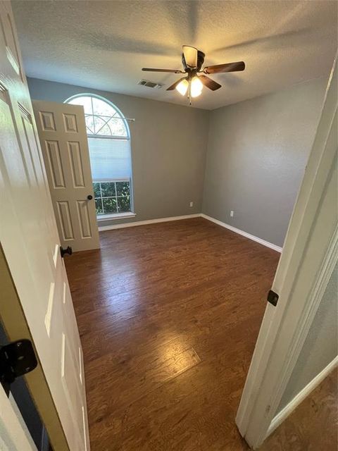 Photo of 4613 Saint Thomas PL Place, Fort Worth, TX 76135 (MLS # 21258512)