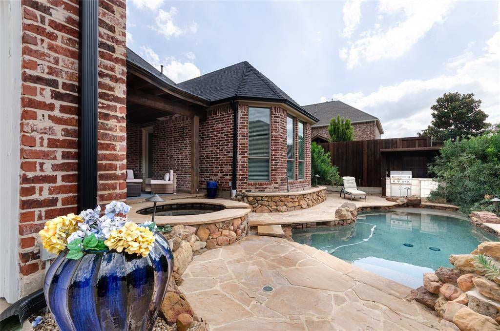 5096 Oakhurst Lane