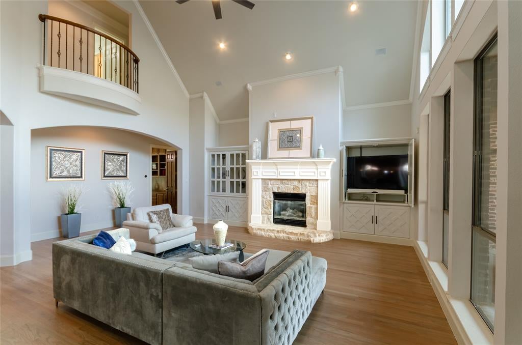 5096 Oakhurst Lane