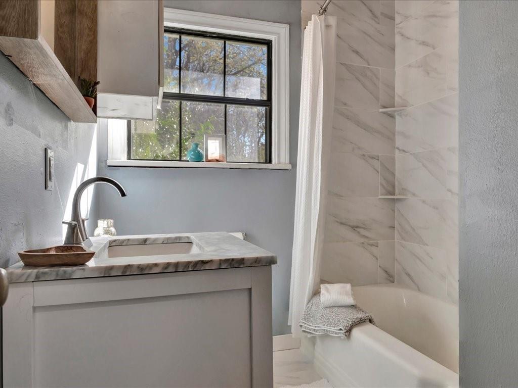 Bonton - Residential