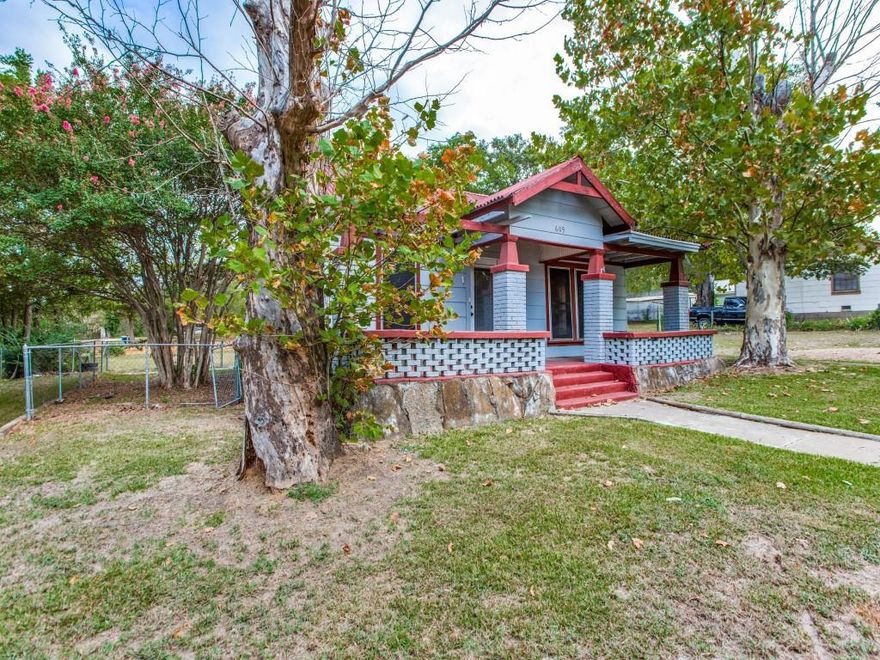 Nice three bed, one and a half bath home. Beautiful granite counter top in the kitchen. Nice wood like vinyl floor in kitchen and hallway, Living room and all bedrooms.  big backyard. It also comes with an  empty lot which you can build a new house on.