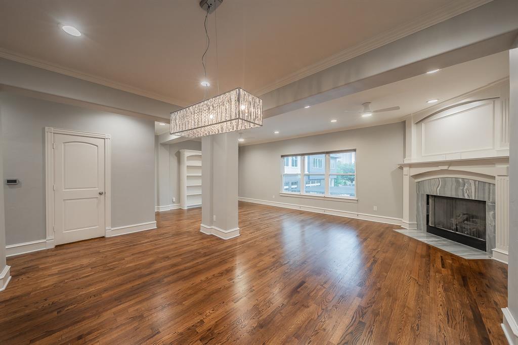 4110 Mckinney Avenue