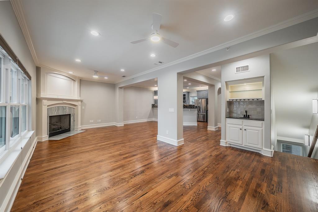 4110 Mckinney Avenue