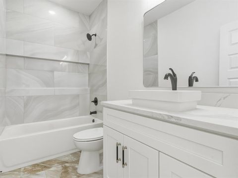 Tiny photo for 1412 Ridgeview Circle, Granbury, TX 76048 (MLS # 21198246)