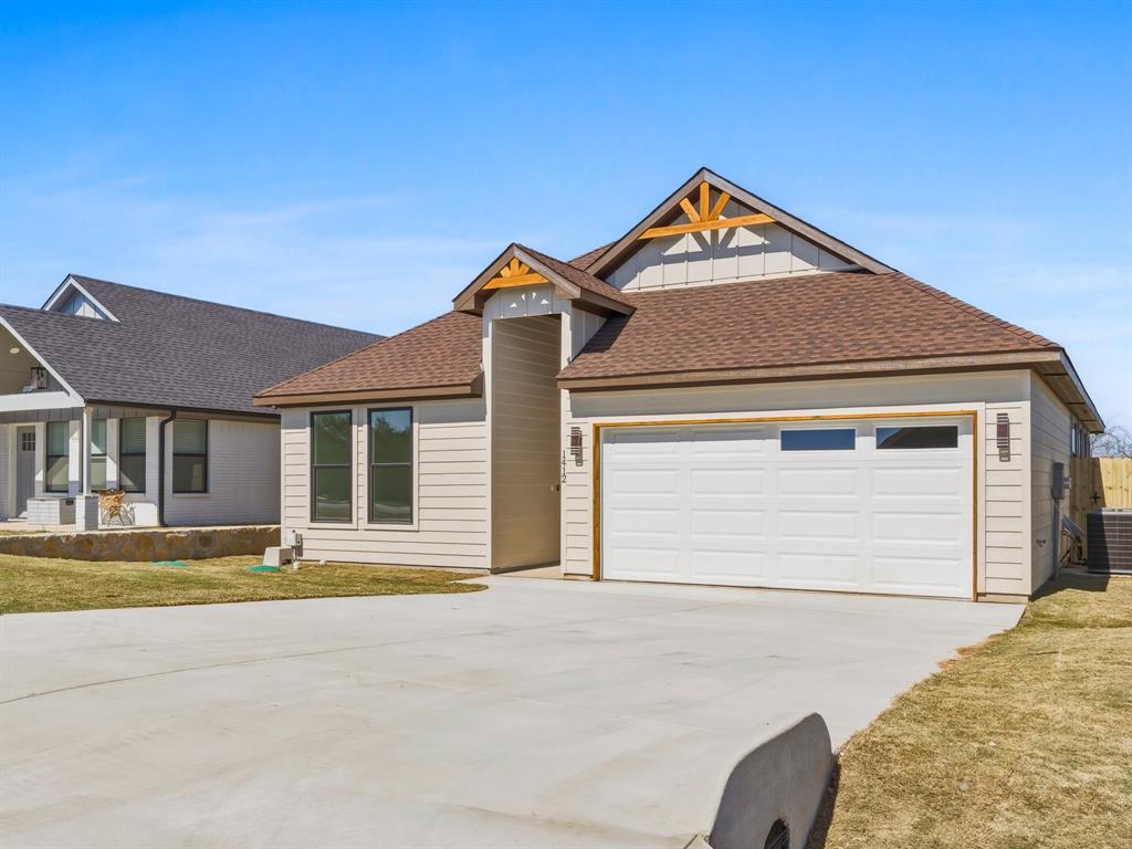 1412 Ridgeview Circle