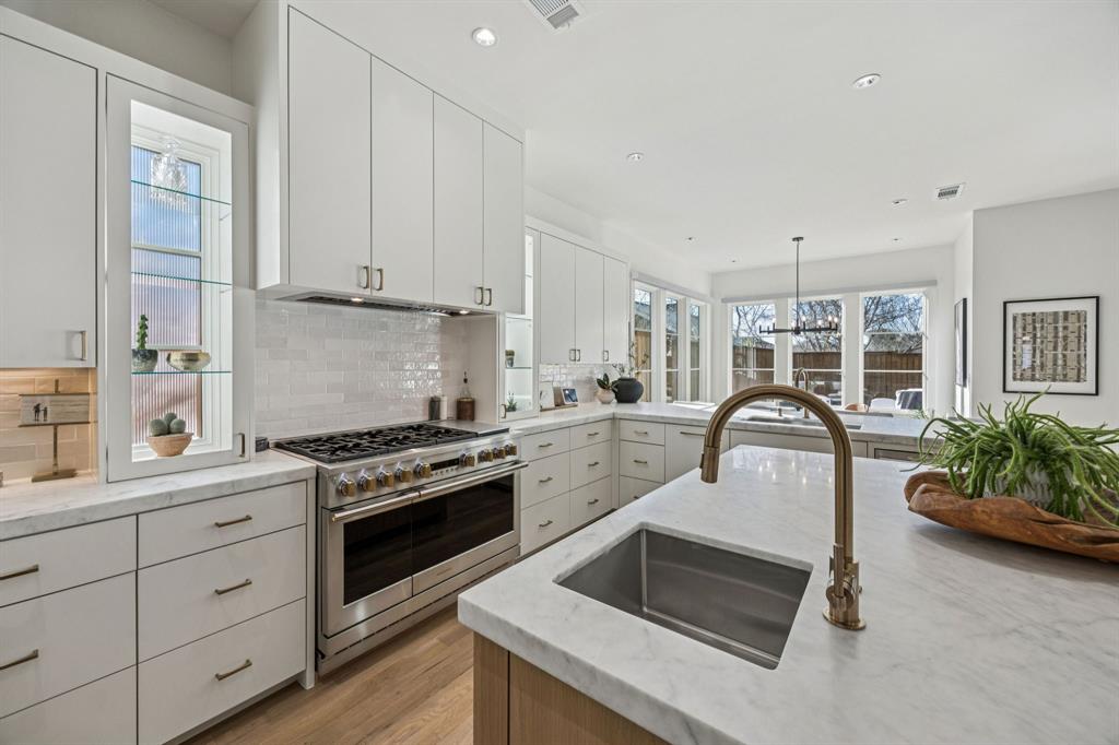 Crest Haven Place - Residential