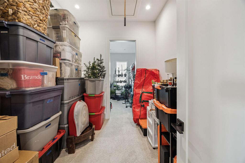 Crest Haven Place - Residential