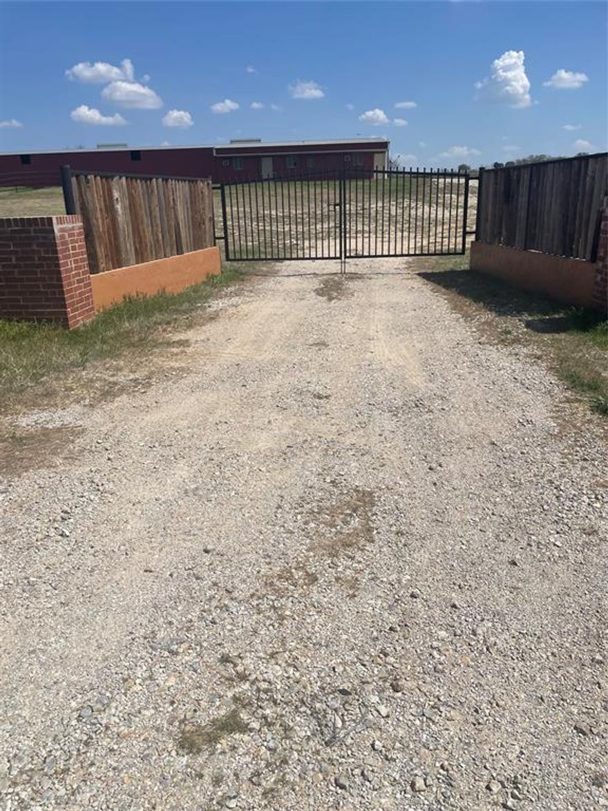 Attention horse owners and trainers. This property is your perfect set up. 20 acs. that is fenced and cross fenced with pipe and sucker rod fencing.
Two horse barns are located on the property featuring 31 large stalls. One barn has 16 stalls with pipe runs off of each stall. The other barn has 15 stalls, feed and tack room combo plus and apartment with over 850 sq. ft. of living space including an updated bathroom, nice kitchen and living area.
Plenty of room for and arena and round pen.
Great location in the community of Boonsville.
20 minutes to Weatherford and less than an hour to Will Rogers Arena.