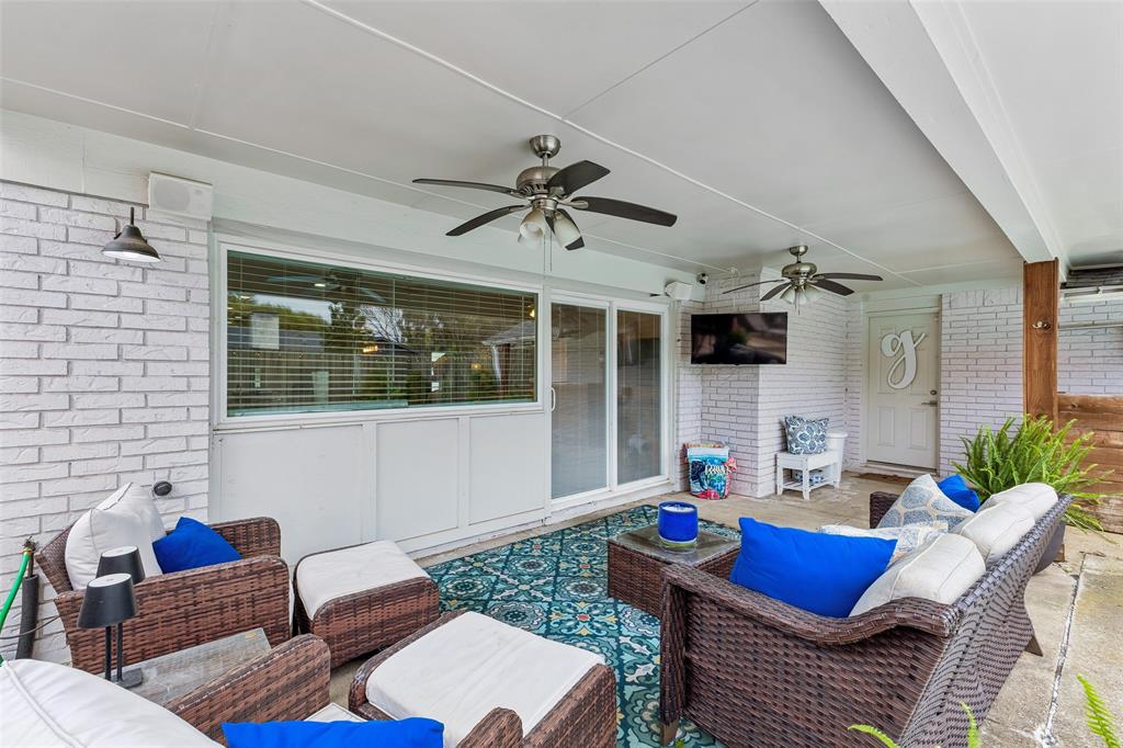 White Rock Village 02 - Residential