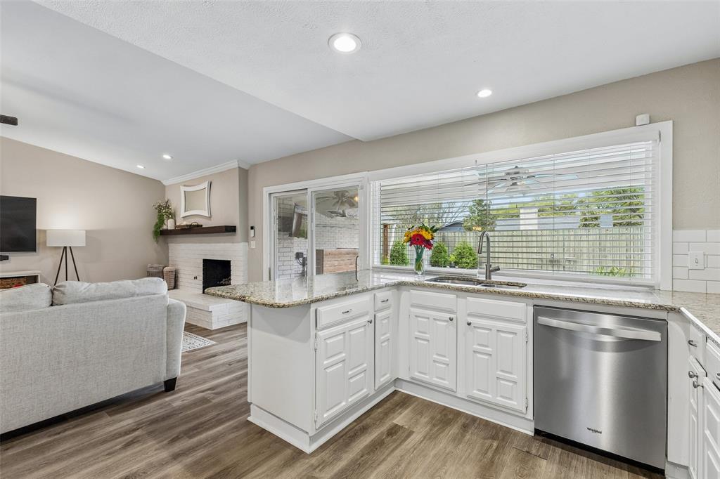 White Rock Village 02 - Residential