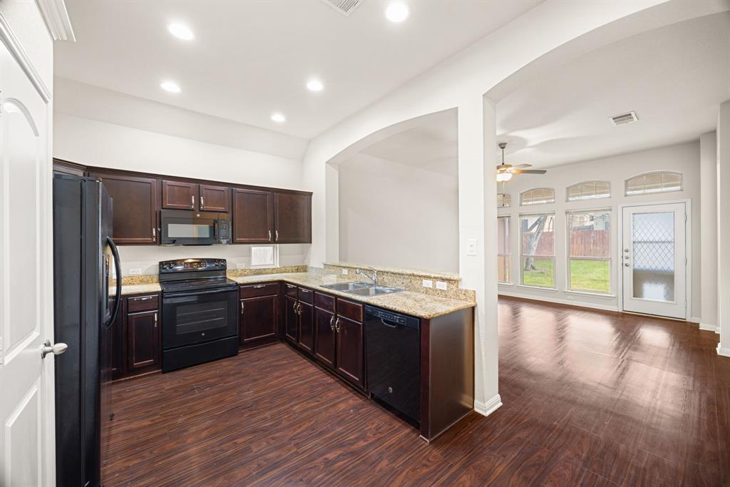 Yowell Ranch Ph Three - Residential