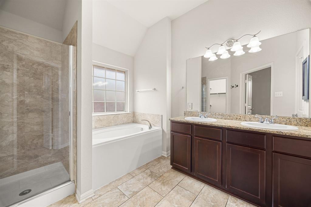 Yowell Ranch Ph Three - Residential