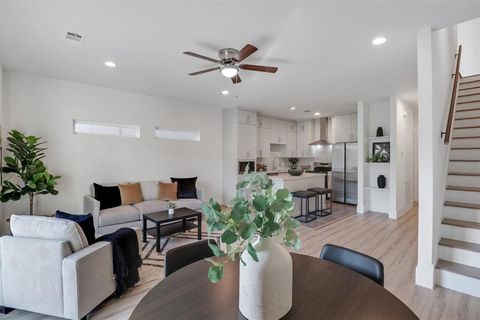 154 S Cisco Street Dallas TX 75246