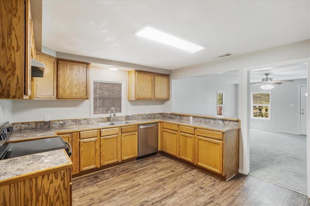 Looneys W C Add - Residential