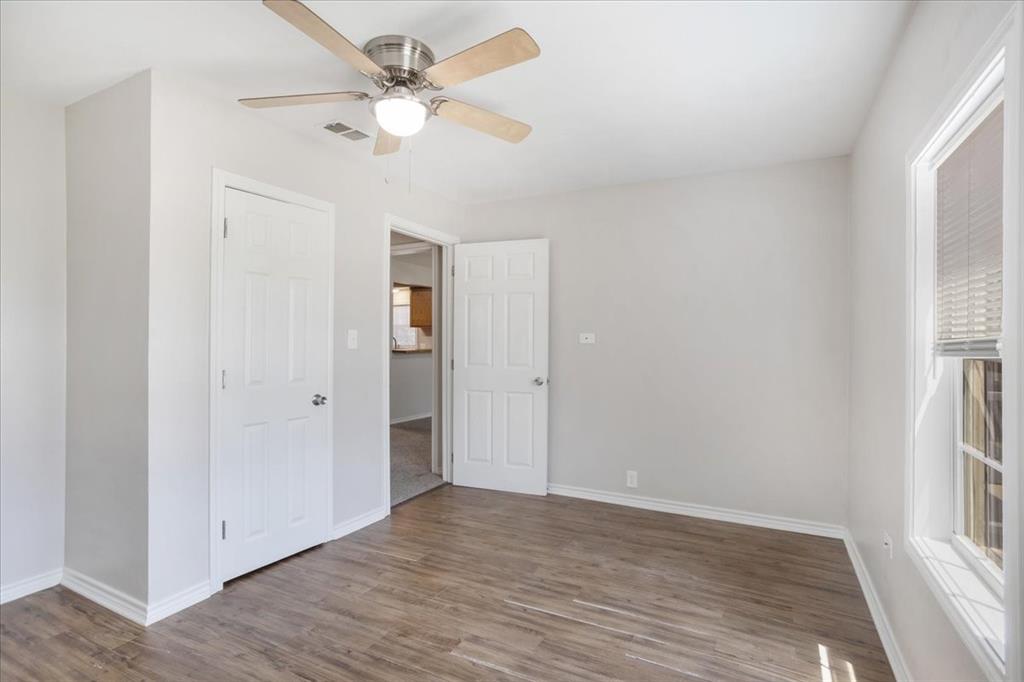 Looneys W C Add - Residential