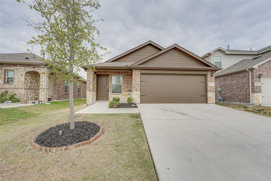 Welcome Home! Beautiful single story, located in sought after Wildcat Ranch. This three bedroom, with two full baths, features open floor plan with island kitchen, granite counter tops, stainless steel appliances, pantry and plenty of cabinet space. The owner suite incudes, ensuite bath and large walk in closet, split bedrooms. Laminate flooring, separate washer-dryer area, full sprinklers system, nice private backyard with covered porch. This is a great community with, club house, community pool, walking trails, and elementary school, all located in the community. Easy access to Dallas and surrounding areas. Schedule a tour today!