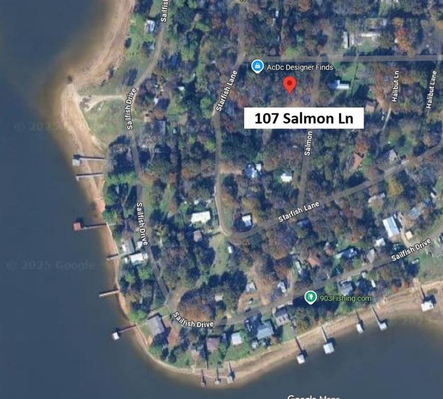 Whether you are looking to live here or just hold as a long term investment there's a lot of flexibility with this wooded lot. Popular Fishing Location and walking distance to the lake. Close to shopping centers and restaurants. Quiet neighborhood. Do not miss out on this beautiful lot! Go see anytime.