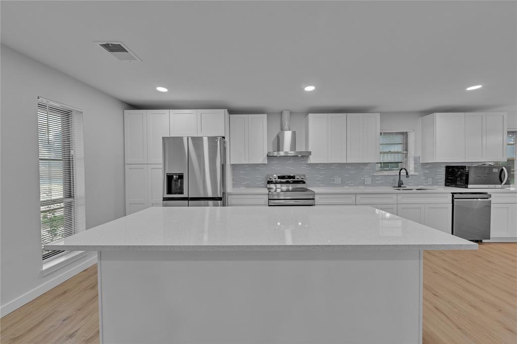 RIDGEWOOD PARK 3 - Residential