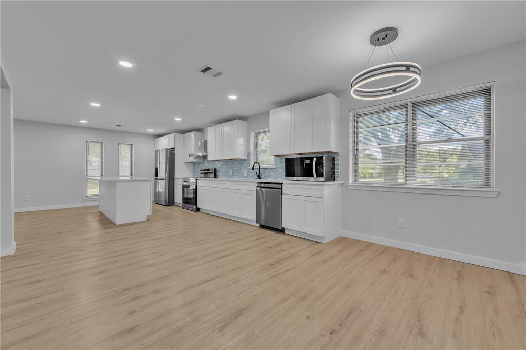 RIDGEWOOD PARK 3 - Residential