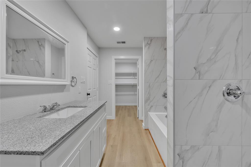 RIDGEWOOD PARK 3 - Residential