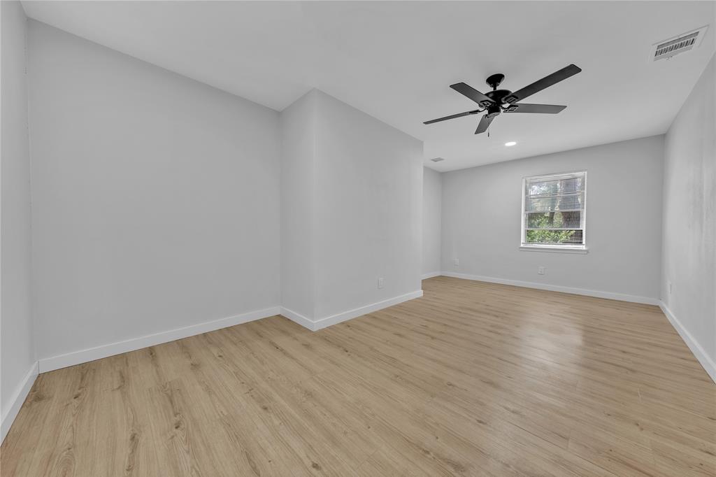 RIDGEWOOD PARK 3 - Residential