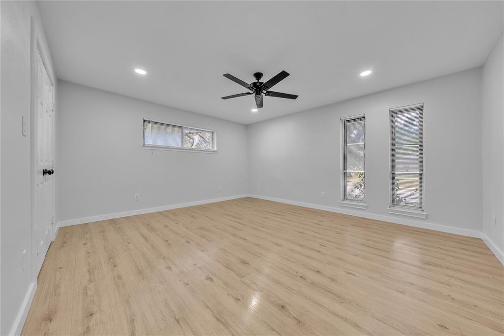 RIDGEWOOD PARK 3 - Residential