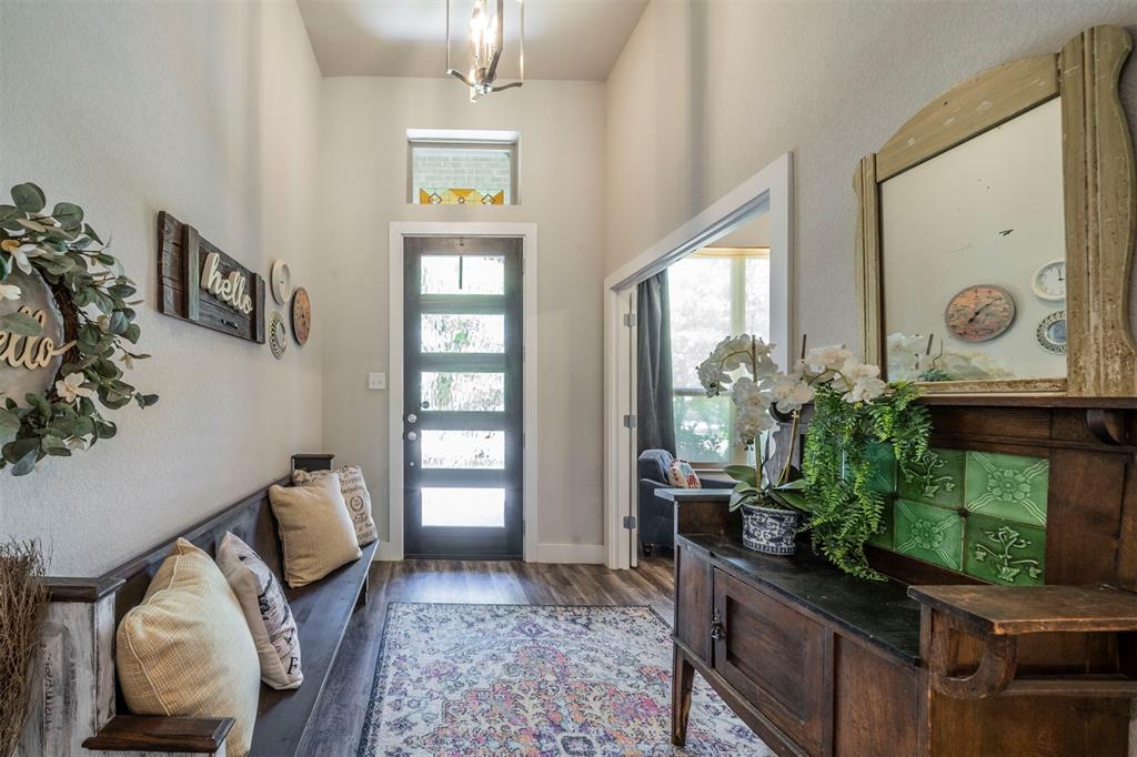 2033 Antler Loop
