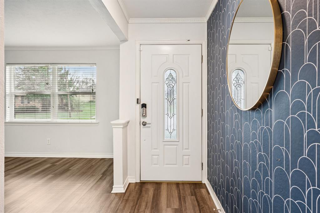 9306 Clearwater Drive