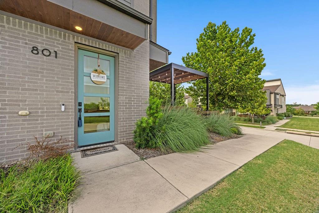 801 Emerling Drive