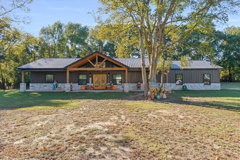 250 Vz County Road 4301 Ben Wheeler TX 75754