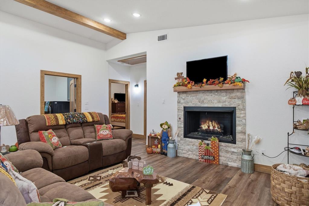 D Herring Surv Abs #389 - Residential