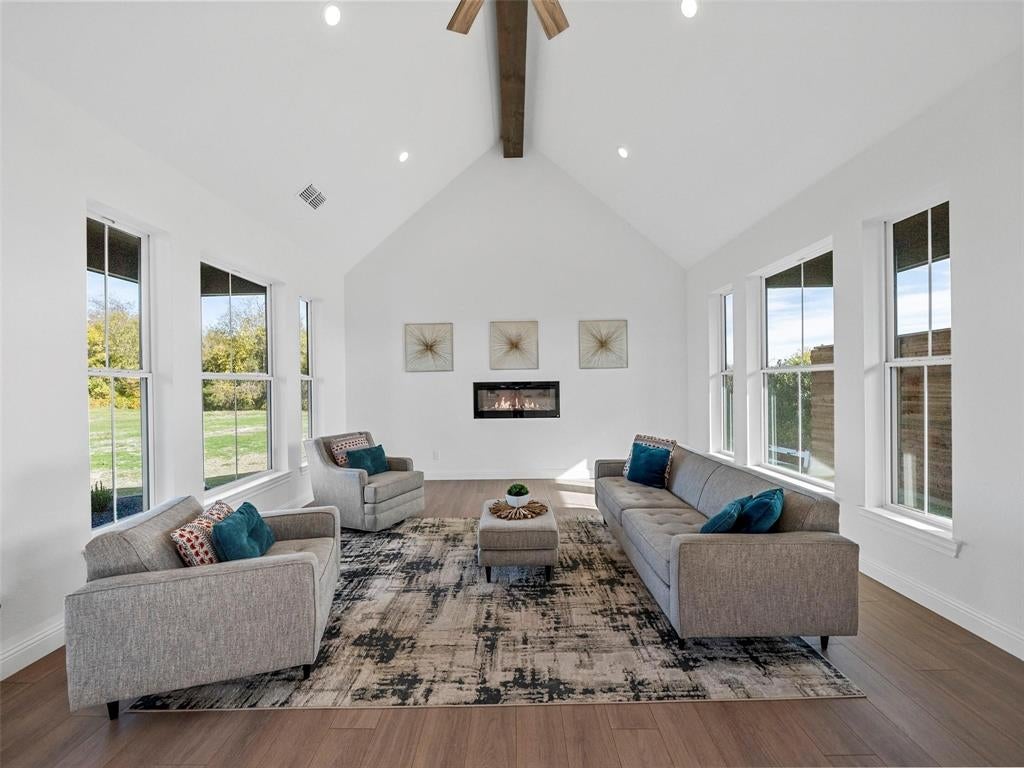 1203 Chapel Drive