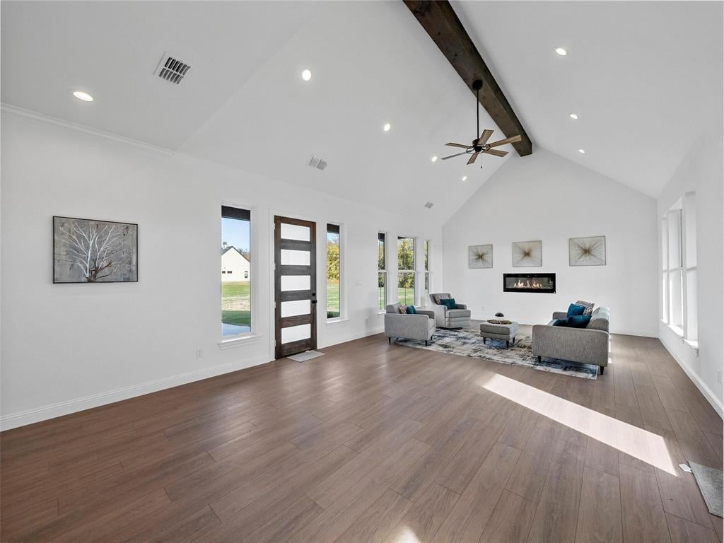 1203 Chapel Drive