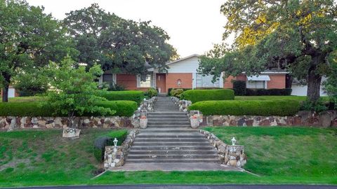 1604 N Haven Drive Corinth TX 76210