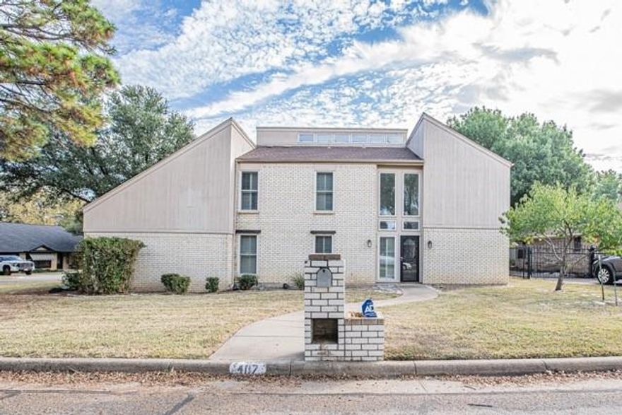 OFFER ACCEPTED - Spacious 5 bedroom two-story corner lot with a large rear yard, basketball court and more. Come with a creative vision for what can be a phenomenal home in the Huntwick neighborhood in Arlington. The property is within walking distance of schools and close to restaurants and shopping. Enjoy the upstairs bonus room which can be used as a theater, family room, gym, or office. The backyard offers an incredible amount of space. Priced aggressively to sell quickly ... make an appointment today before this one slips away.