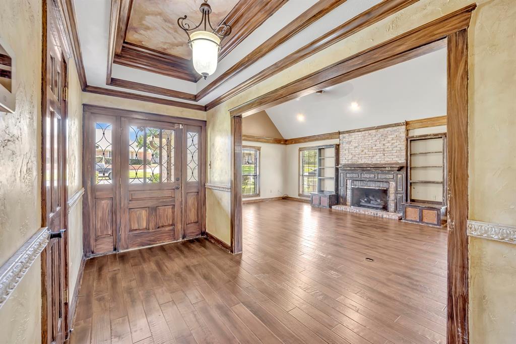 1700 Tall Timber Drive