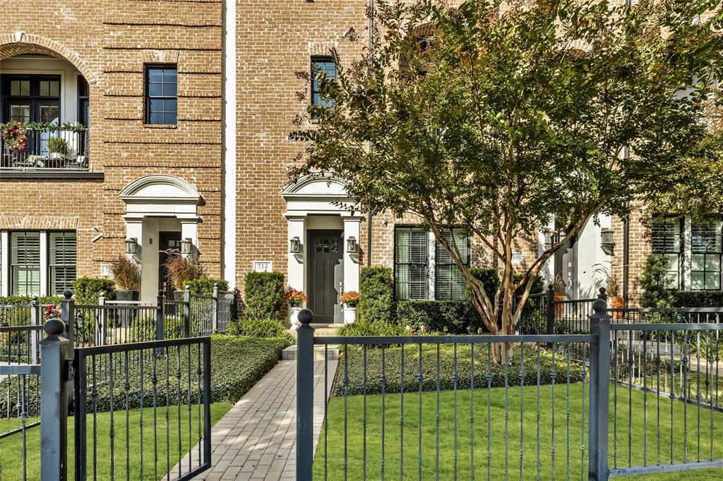 Amli at Las Colinas Urban Center - Residential