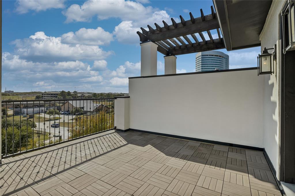 Amli at Las Colinas Urban Center - Residential