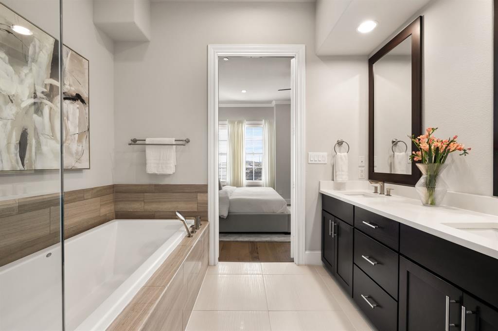 Amli at Las Colinas Urban Center - Residential