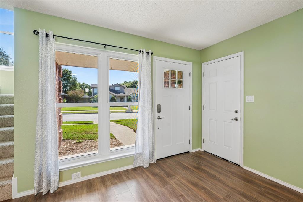 1331 Falcon Drive