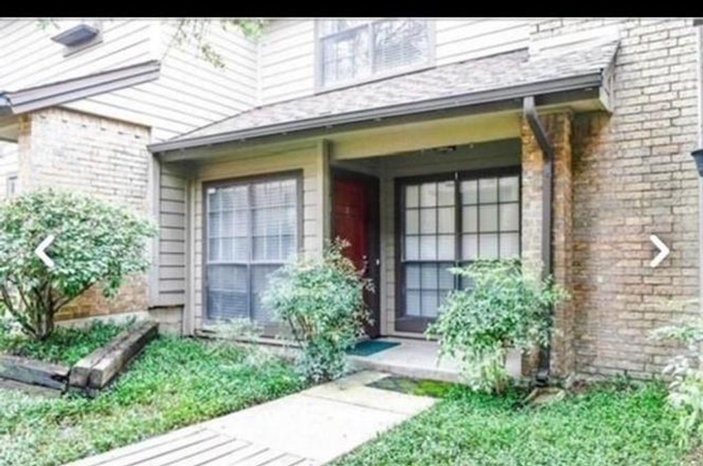 Photo of 9910 Royal Lane #806, Dallas, TX 75231 (MLS # 21306952)