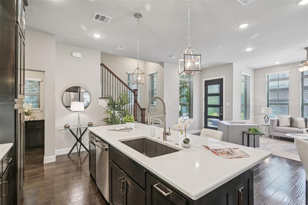 Enclave-Lk Hlnds Tc - Residential