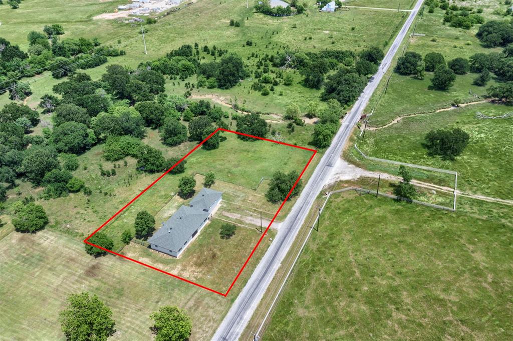943 Lone Star Road