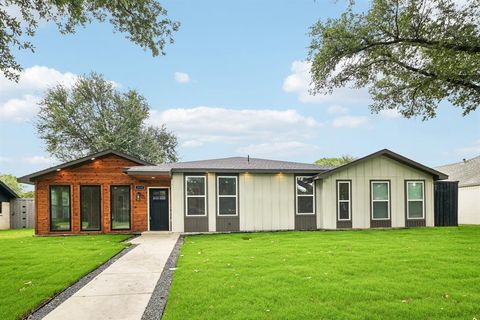 Photo of 3337 Whirlaway Road, Dallas, TX 75229 (MLS # 21311266)