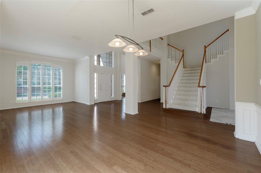 3704 Roxbury Lane